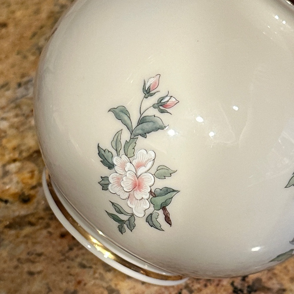 Lenox Serenade 5” Globe Vase 24” gold trim Hand Decorated Bird Floral Collection - Picture 4 of 9